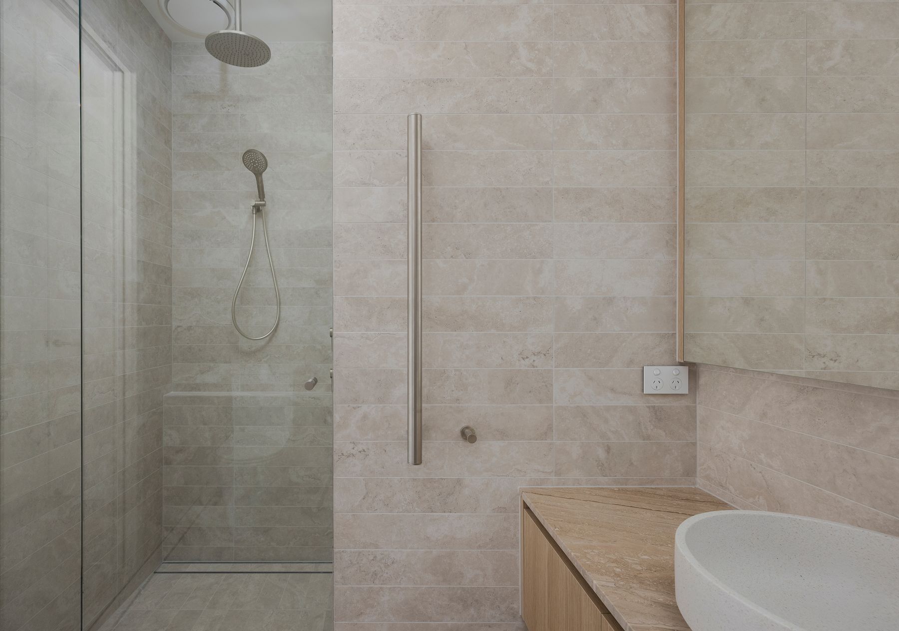 Bedroom ensuite shower