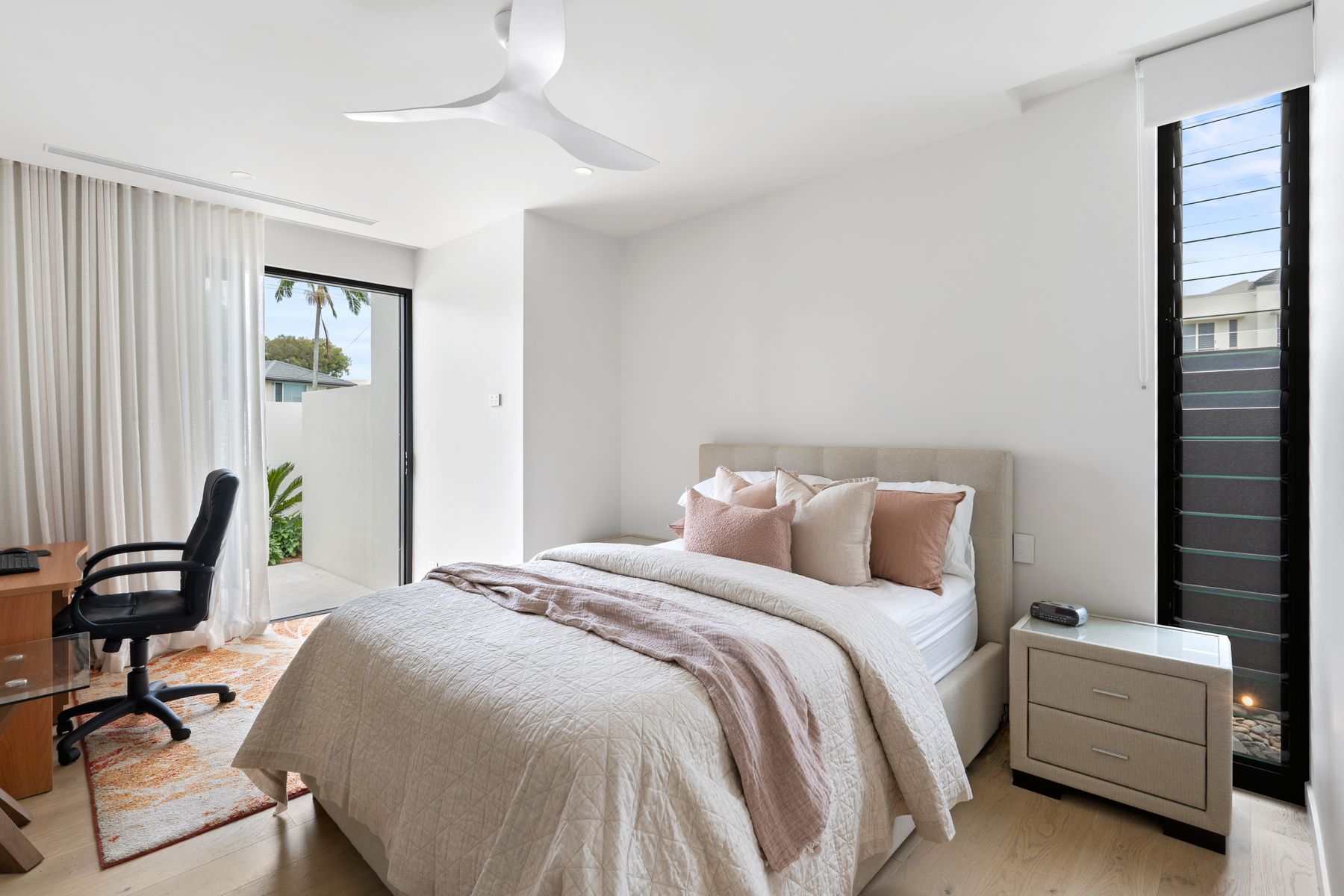 Guest bedroom