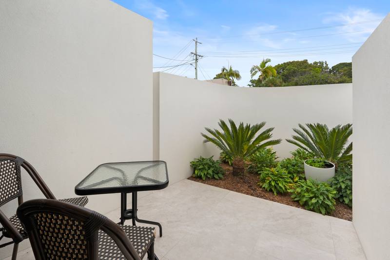 Guest courtyard
