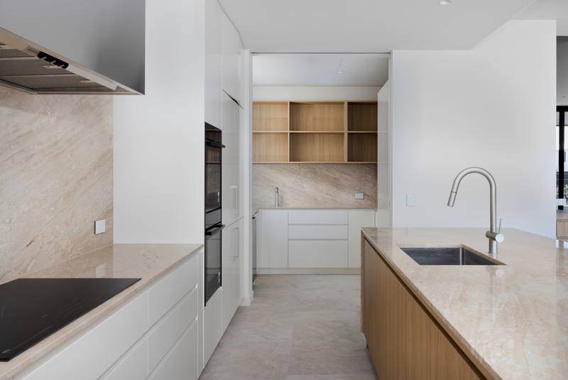 Kitchen to the butler’s pantry